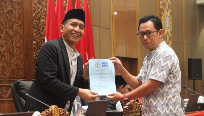 Fraksi Demokrat Serukan Penegakan Tegas Raperda Kawasan Tanpa Rokok di Bojonegoro