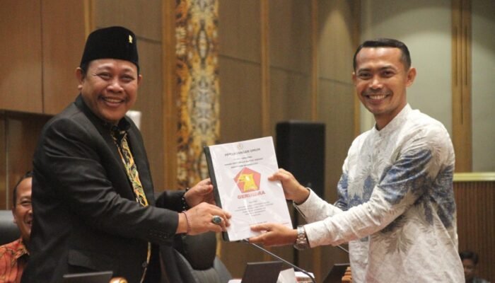 Dukung Lingkungan Sehat, Fraksi Gerindra Tekankan Pemasangan Rambu KTR di Bojonegoro
