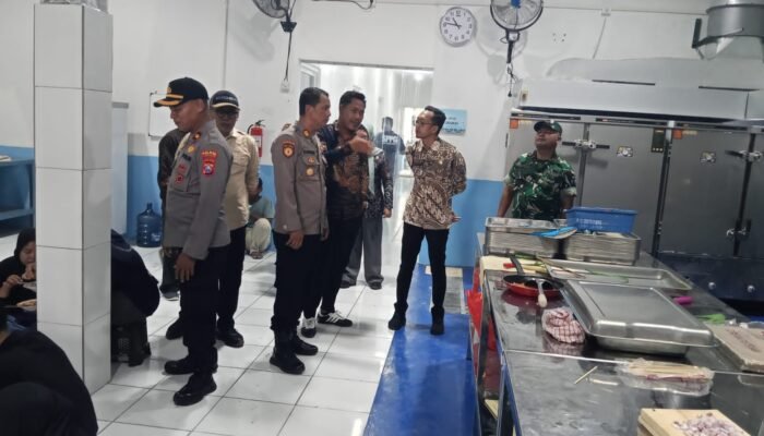 ‎Sinergi TNI Dan Polri Karangbinangun Hadiri Peresmian Dapur MBG Yayasan Dinar Kencana Jaya