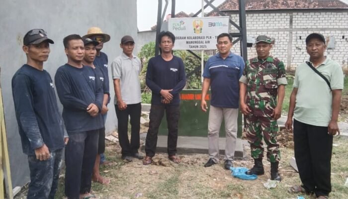 Koramil Sarirejo Dengan Perangkat Desa Kedung Kumpul Wujudkan Akses Air Bersih Melalui Program TNI AD