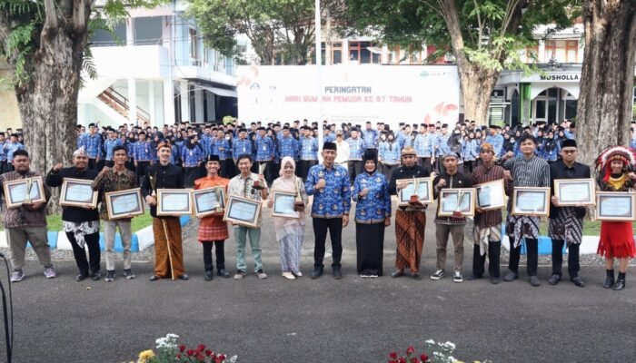Bupati Bojonegoro Bacakan Amanat Erick Thohir, Pesan Menggetarkan Untuk Pemuda Indonesia