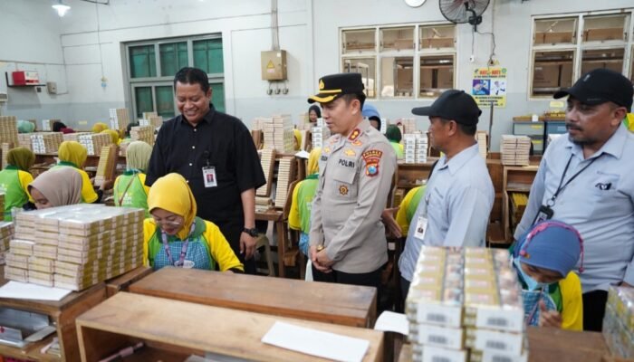 Pesen Kapolres di Apel Akbar Kebangsaan 2025, Buruh Kuat Bojonegoro Aman