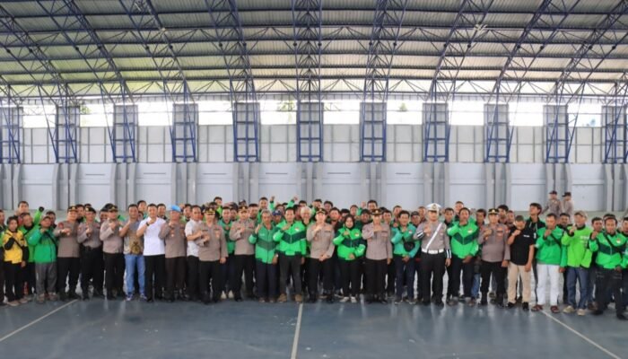 Bersama Ojol, Polres Bojonegoro Bangun Kebersamaan dan Jaga Kamtibmas Tetap Aman