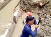 Air PDAM Tak Mengalir Seminggu, Warga Bojonegoro Krisis Air Bersih Gara-Gara Proyek Drainase