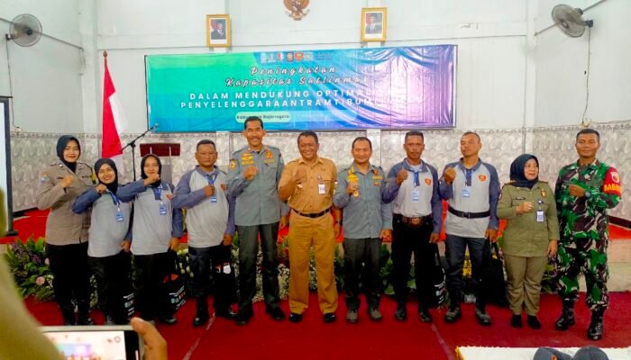 Satpol PP Jatim dan DPRD Latih Linmas Bojonegoro: Dari Ketertiban hingga Pertahanan Sipil