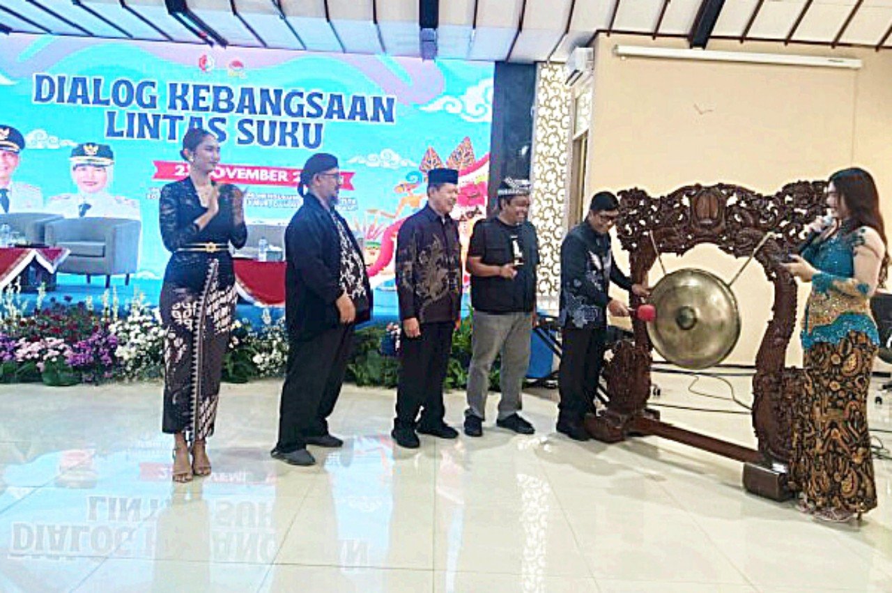 1763907338050 copy 1280x851