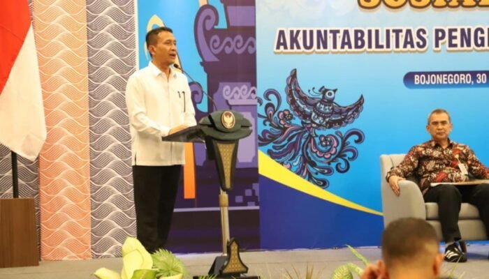 Dana Desa Terancam Berkurang Separuh, Bupati Bojonegoro Ingatkan Kades Tak Asal Kelola Anggaran