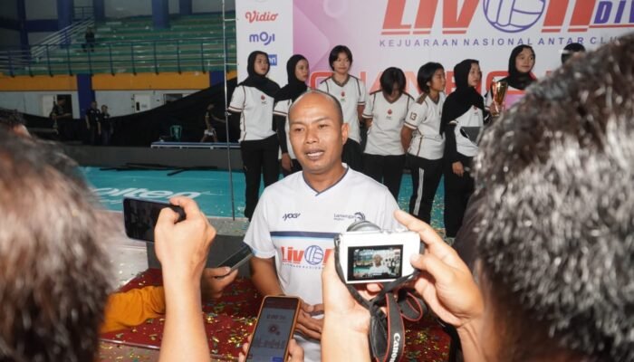 Srikandi Mabes TNI Raih Juara Tiga Livoli Divisi 1 2025,Semangat Pantang Menyerah Berbuah Manis Di Lamongan