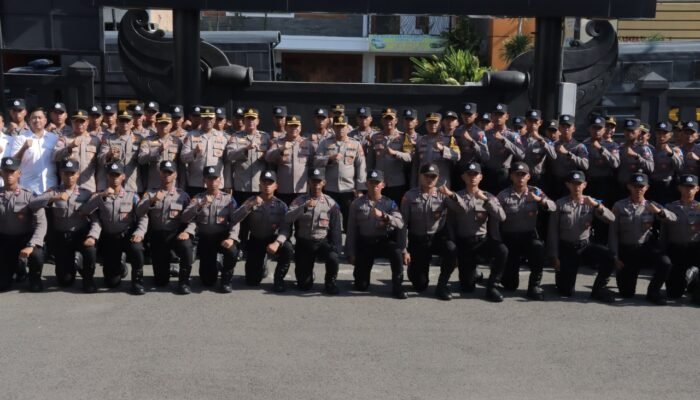 Polres Lamongan Sambut Siswa Diktuk Bintara Polri Dalam Apel Penerimaan Latihan Kerja 2025