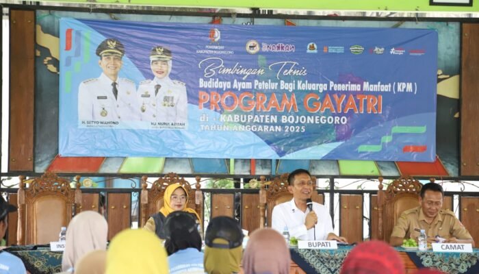 GAYATRI: Program Peternakan yang Bikin Warga Bojonegoro Siap Jadi Pengusaha Telur Mandiri