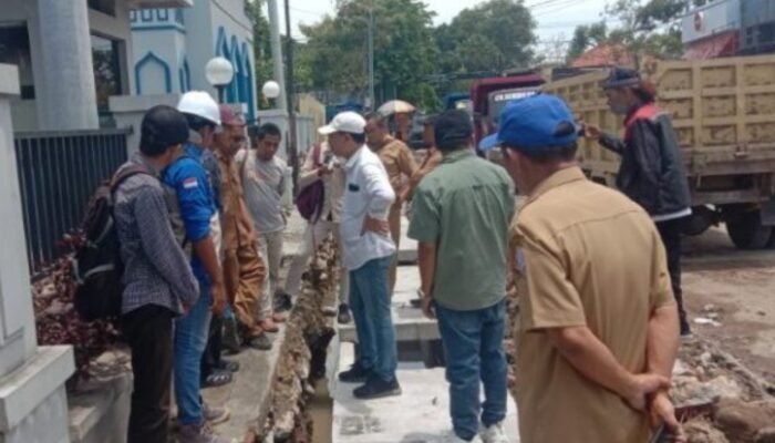 Anggota Dewan Bojonegoro Komisi D Sidak Proyek Tanpa APD, Aktivis: Contoh Buruk