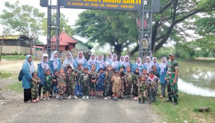 Menanam Cinta Alam Sejak Dini,Satgas Pandu Kodim Lamongan Inspirasi Siswa TK Al-Hidayah