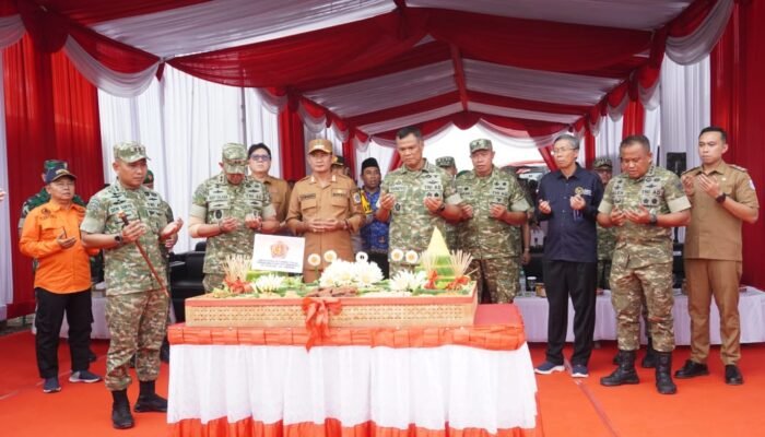 ‎Wapang TNI Tinjau Pembangunan Yonif TP 887/KJM Dan KDKMP Di Lamongan