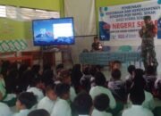 Puluhan Siswa SD dibekali Wasbang dan Bela Negara oleh Babinsa Sekar Bojonegoro