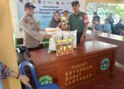 ‎Babinsa Babat Dampingi Penyaluran Bantuan Pangan Di Lima Desa