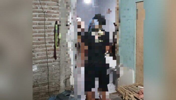 Warga Temukan Anggota Keluarga Tak Bernyawa Tergantung