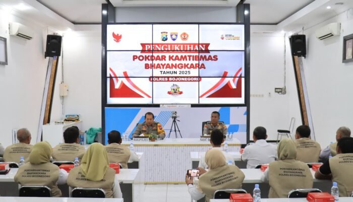 Sinergi Polri – Masyarakat, Polres Bojonegoro Resmi Melantik Pengurus Pokdar Kamtibmas Bhayangkara