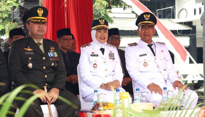 Bupati Bojonegoro Wahono Bacakan Pesan Haru di Hari Pahlawan: Kemerdekaan Tak Jatuh dari Langit