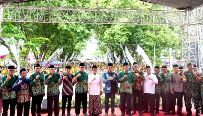 Milad Muhammadiyah ke-113 di Bojonegoro, Wamen Haji Umrah Hingga Bupati Turun Gunung