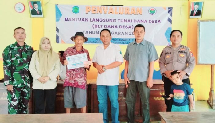 Sinergi TNI–Polri Kawal BLT Akhir Tahun Di Karangsambigalih