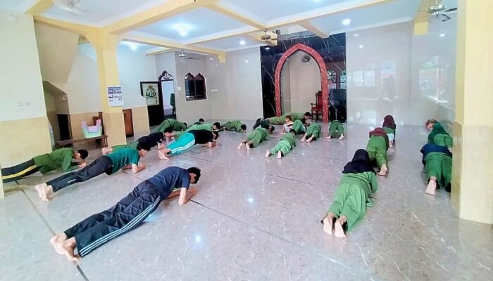 Semangat Membara, Rungkut Kidul Ramaikan Latihan Pencak Silat ASAD