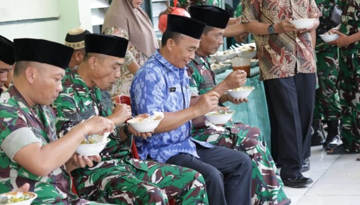 ‎Kodim Lamongan Gelar Doa Bersama Dan Jumat Berkah Peringati Hari Juang TNI AD Ke-80