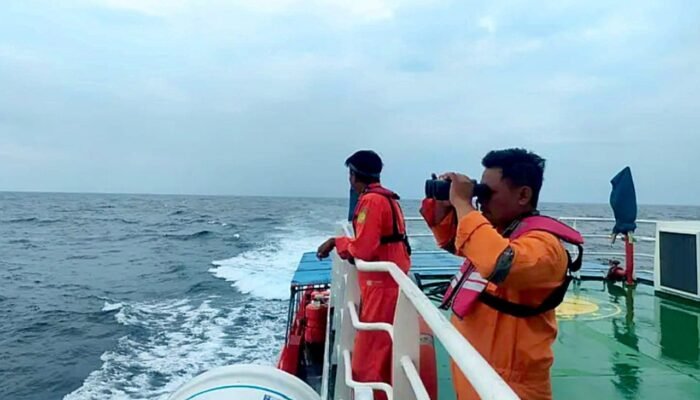 Kapal Nelayan Tenggelam di Laut Lamongan, 1 ABK Masih Hilang