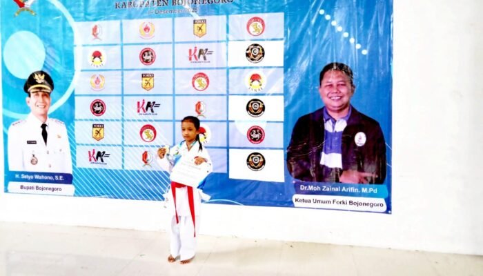 Tampil Gemilang, Atlet SD Kedungadem Bojonegoro Juara 1 Kata Putri Karate