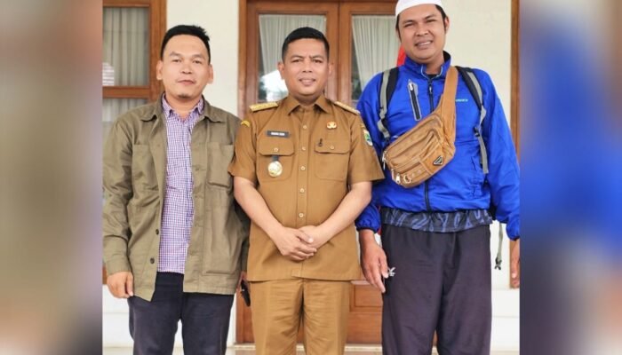 Jalan Kaki ke Mekah, Warga Pandeglang Dapat Rumah dan Umroh dari Gubernur Banten