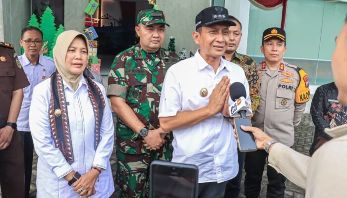 Pastikan Natal Aman dan Kondusif, Forkopimda Bojonegoro Pantau Langsung Gereja