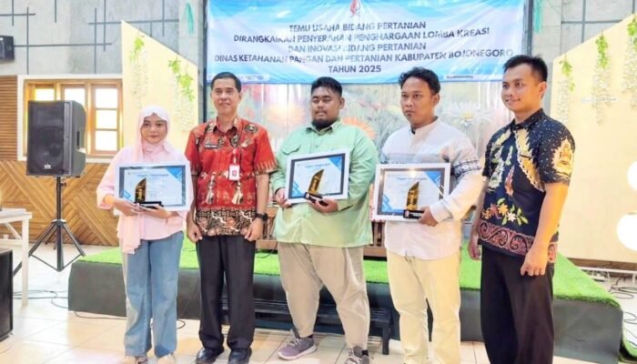 Petani Milenial Bojonegoro Ini Ubah Gang Sempit Jadi Lumbung Pangan