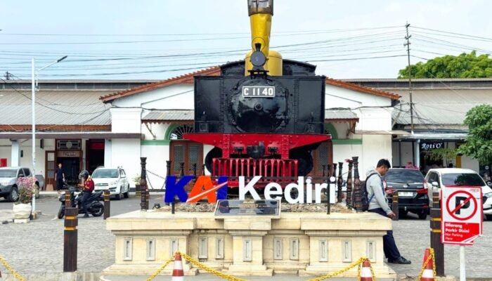Naik KA dari Kediri, KAI Ingatkan Datang Lebih Awal Malam Tahun Baru
