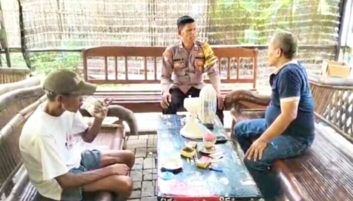 Hadir di Tengah Warga, Polsek Trucuk Bojonegoro Serap Informasi Kamtibmas