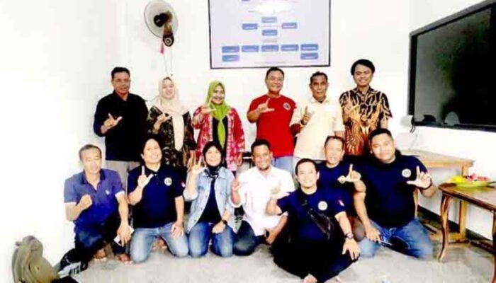 Kesbangpol Sambangi Sekretariat PJI Lamongan, Ini Pesan Pentingnya