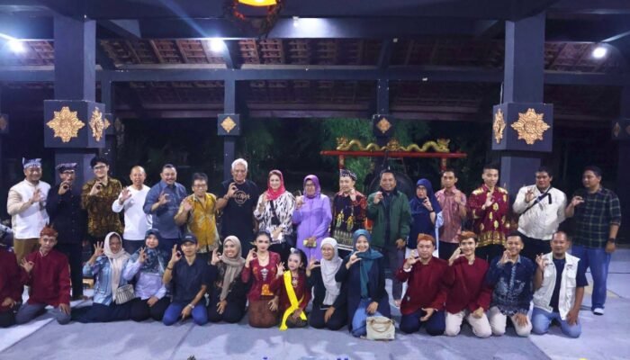 Vice President UGGp UNESCO Kunjungi Kayangan Api Bojonegoro