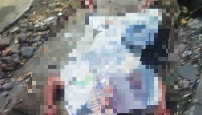 Pria Tanpa Identitas Tewas di Bacok Depan Warkop Surabaya