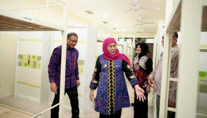 Jatim Cerdas Digeber, Gubernur Khofifah Revitalisasi 52 SMA, SMK, dan SLB
