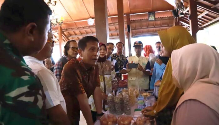Harga Lebih Murah, Bupati Bojonegoro Buka Operasi Pasar 2026