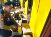 194 Botol Miras Disita Polisi dari Kos di Lamongan