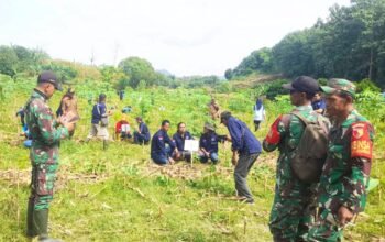 Bukan Sekedar Seremoni, PJI Bojonegoro dan TNI Tanam Ratusan Pohon di Gondang