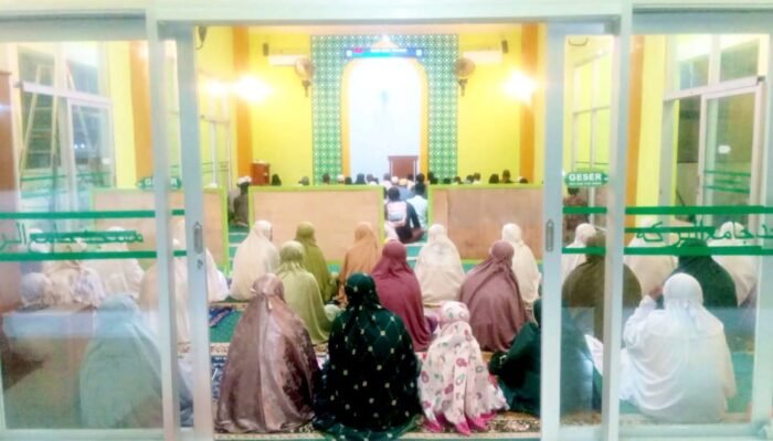 Malam Pertama Ramadan 1447 H, Masjid Al Barokah Bayemgede Kepohbaru Bojonegoro Ramai oleh Tua-Muda