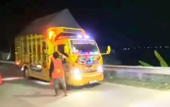 Sopir Truk Resah, Lewat Portal Jembatan TBB Bojonegoro Blora Harus Bayar