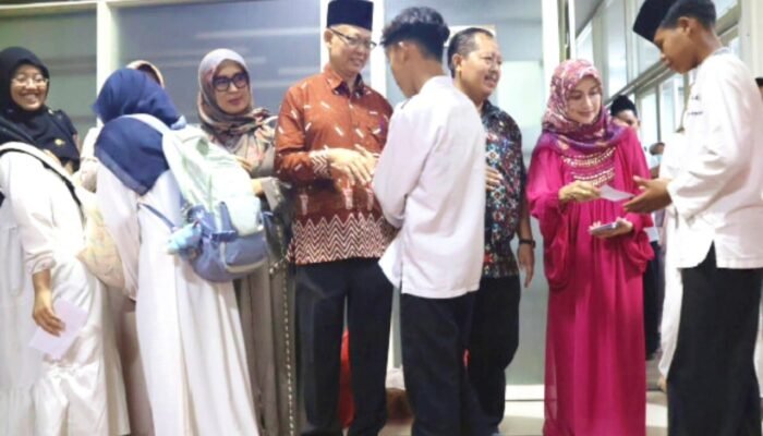 Aksi Sosial FIJ Bojonegoro, 30 Anak Yatim Terima Santunan