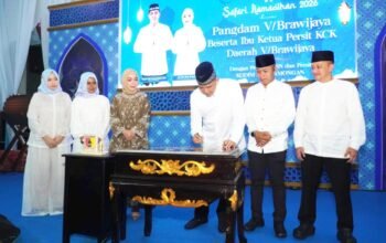 Pangdam V Brawijaya Santuni Anak Yatim dan Perkuat Sinergi di Lamongan
