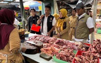 Satgas Saber Polres Bojonegoro Bersama TPID Sidak Harga Sembako Jelang Ramadhan