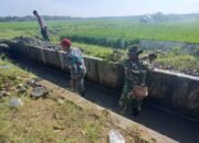 Antisipasi Banjir, Polsek, Koramil, dan Kecamatan Kalitidu Gelar Karya Bakti