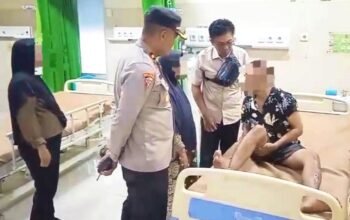 Aksi Nekat ODGJ di Babat Lamongan Berakhir Damai, Polisi Pilih Jalan Humanis