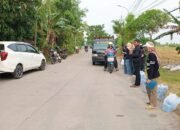 Aksi Ramadan PWB, 500 Paket Takjil Dibagikan di Jalan Raya Kapas Bojonegoro