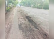 Sering Sebabkan Kecelakaan, Jalan Nasional Baureno Bojonegoro Dibiarkan Rusak