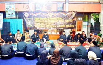 Bukan Untuk Pamer Kekuatan, Pesilat di Deket Lamongan Kompak Jaga Kamtibmas